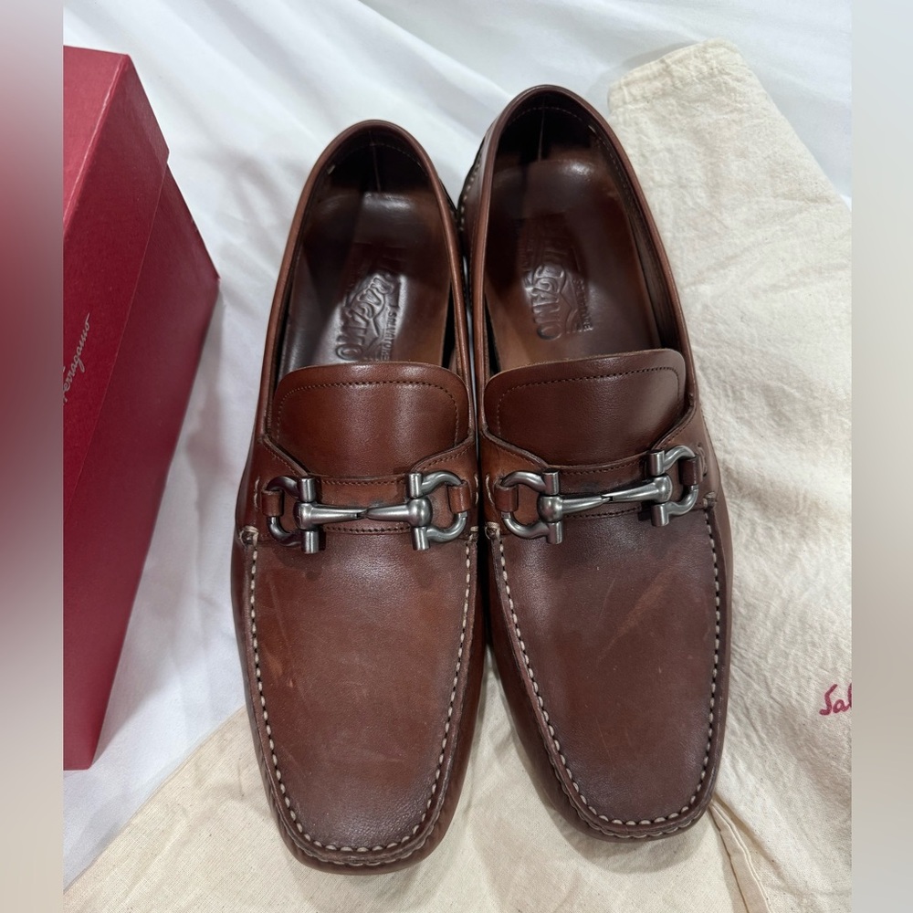 Ferragamo Parigi loafer size 8.5
